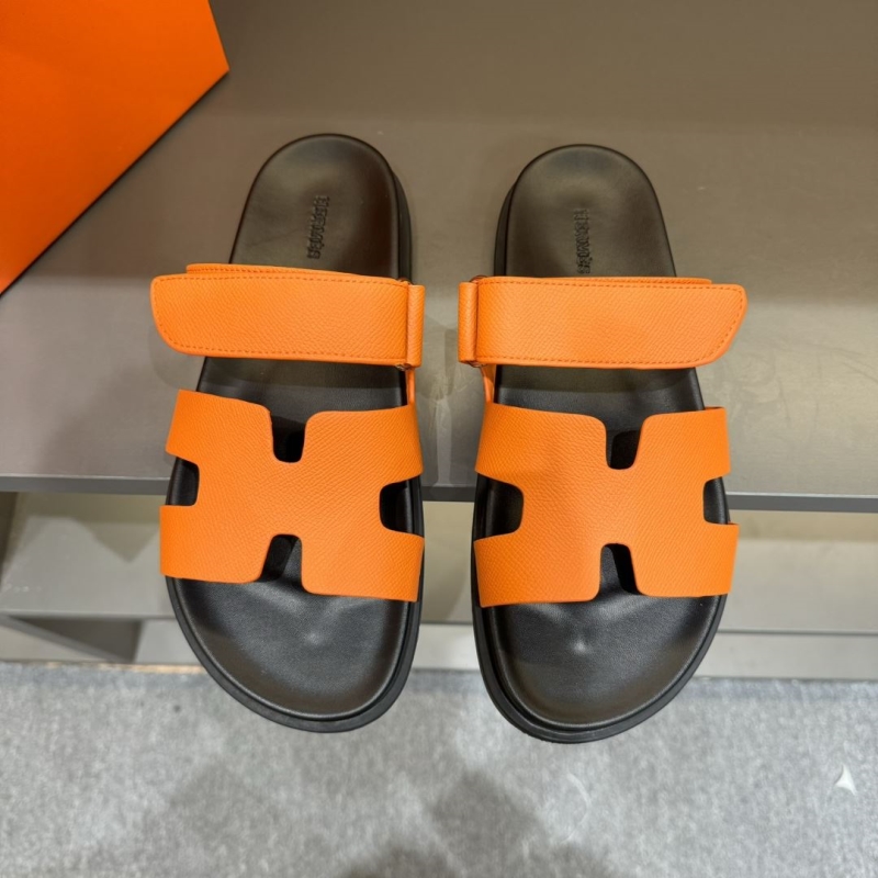 H**mes slippers
